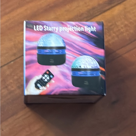 LED Light Projector with Remote - Picture 4 of 4